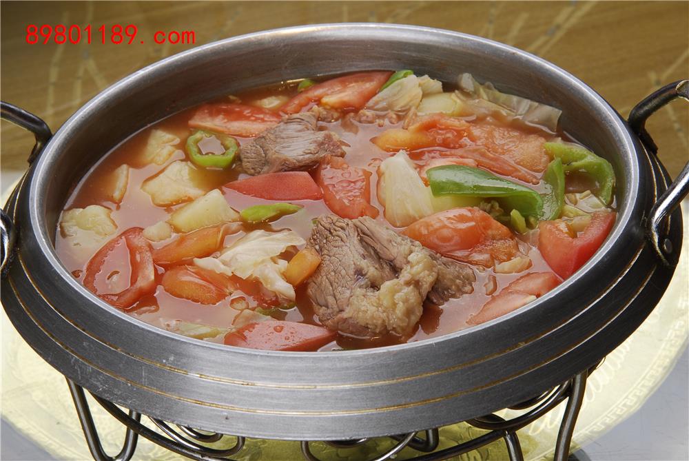 牛肉烩时蔬